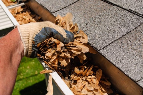 Tips for Choosing a Commercial Roofing Company to Repair Your Roof