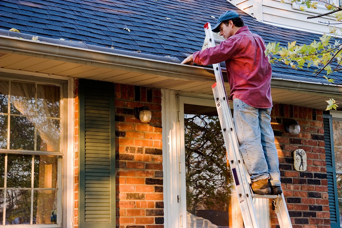 The Importance of Regular Gutter Cleaning and Maintenance