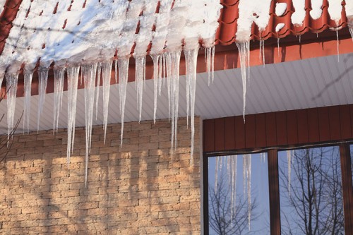 Preventing Winter Roof Leaks from Melting Snow